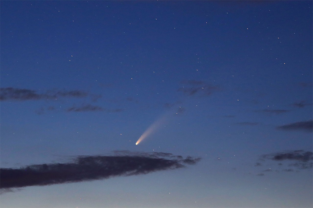 カメラで見るネオワイズ彗星 - キャンプ場見聞録ブログ